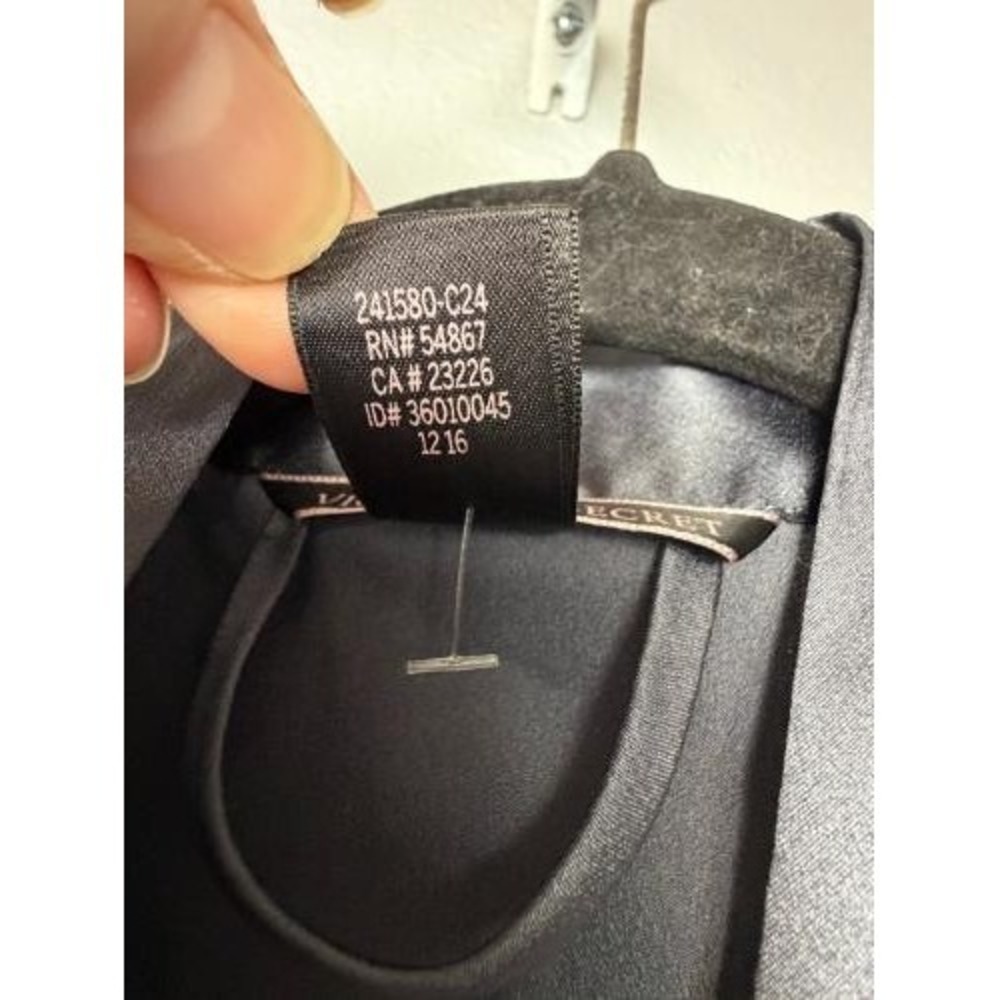 Victorias Secret Satin Kimono Robe Womens Medium Black Tie Belted 3/4 Sleeve - Picture 6 of 12